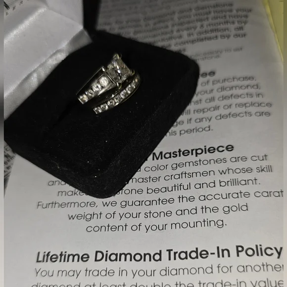 Bridal / Wedding Ring Set - 3 carats authentic, natural diamonds - Picture 8 of 9